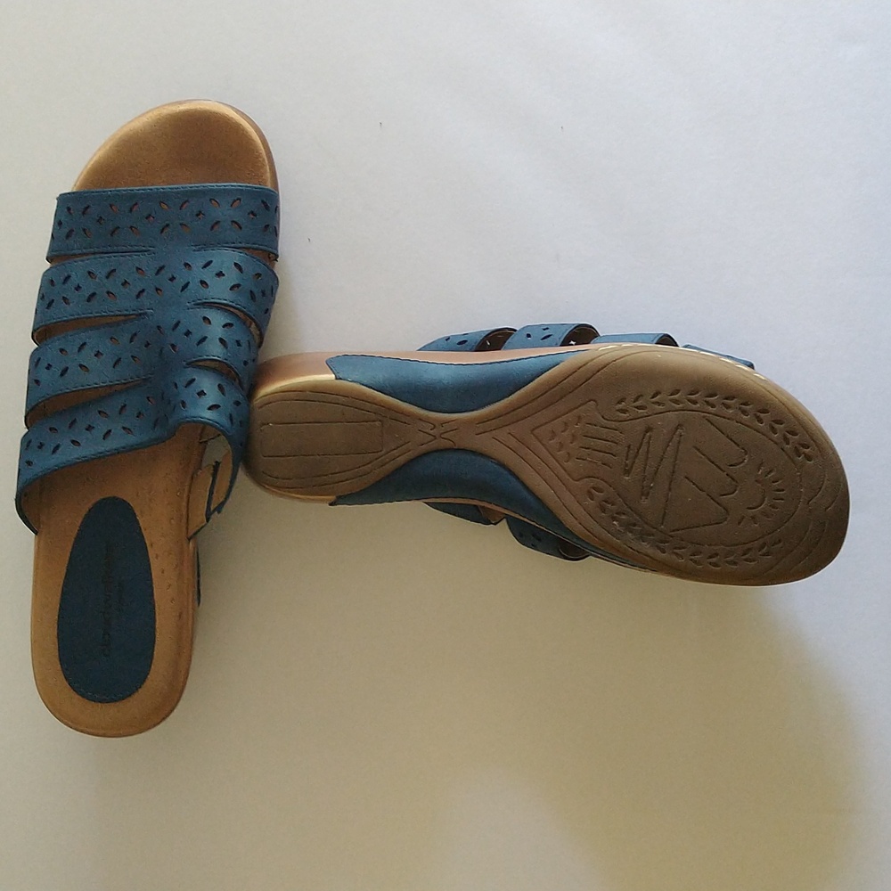 Shoes - Picture 2 of 5